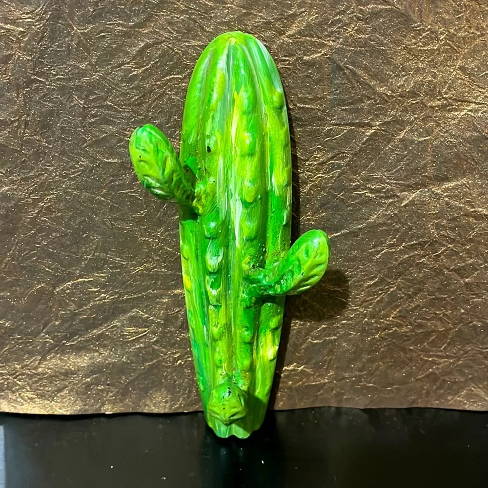 💚Cast Iron Green Desert Southwest Cactus Coat Holder Hooks Home Decor Gift💚 - Picture 2 of 3